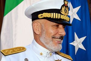 Драгоне останется начальником штаба ВС Италии до ноября 2024 года, отметили в НАТО