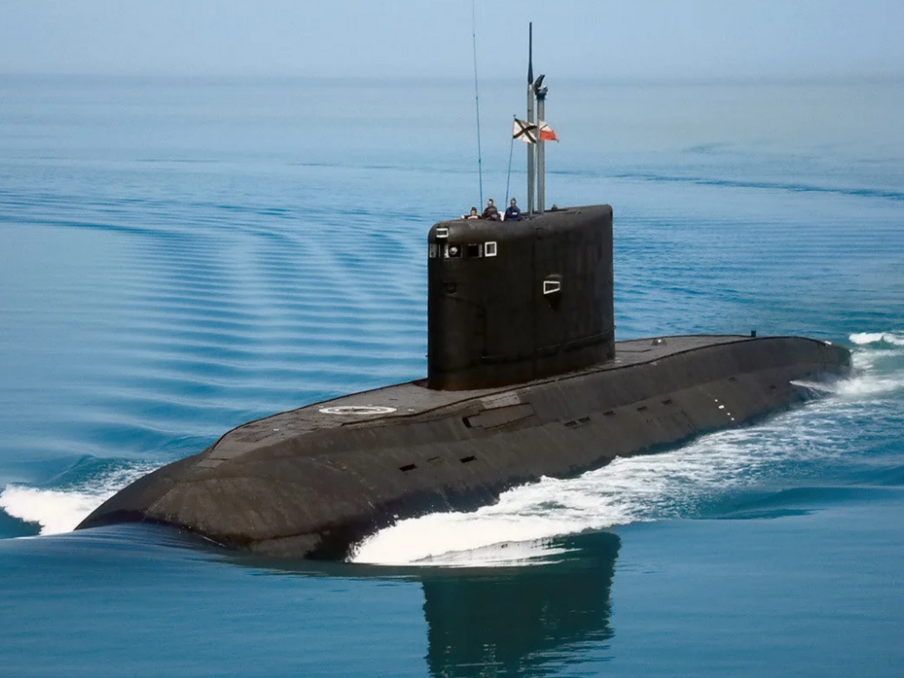 Такий вигляд мав російський підводний човен "Ростов-на-Дону" до українського удару по Севастополю