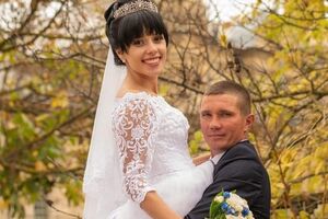 У подружжя Саксаганських залишилася маленька донька, після їхнього викрадення дівчинка приблизно 12 годин провела вдома сама