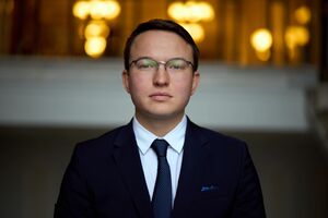 Алексей Мовчан: Открытые и конкурентные аукционы в "Prozorro.Продажи" позволяют избежать сомнений в ценах и условиях сделки, предоставляя всем равные возможности для участия