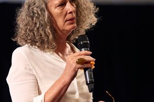 Координатор ООН Дениз Браун осудила российский удар, в результате которого во Львове был разрушен склад, где хранили почти 300 тонн "гуманитарки"