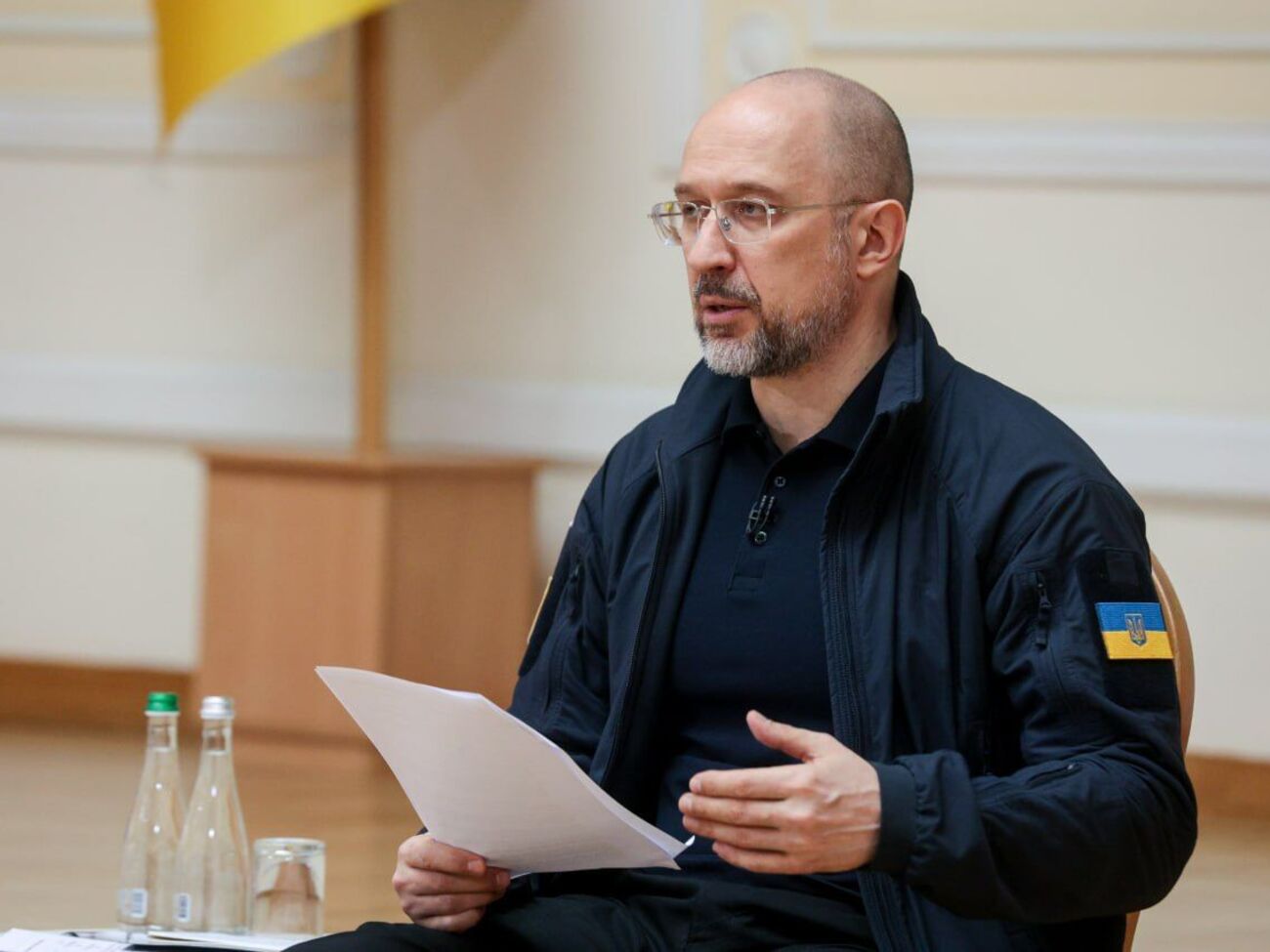 Шмигаль зазначив, що Київ розпочинає "антидискримінаційне розслідування" проти недружніх дій сусідніх країн