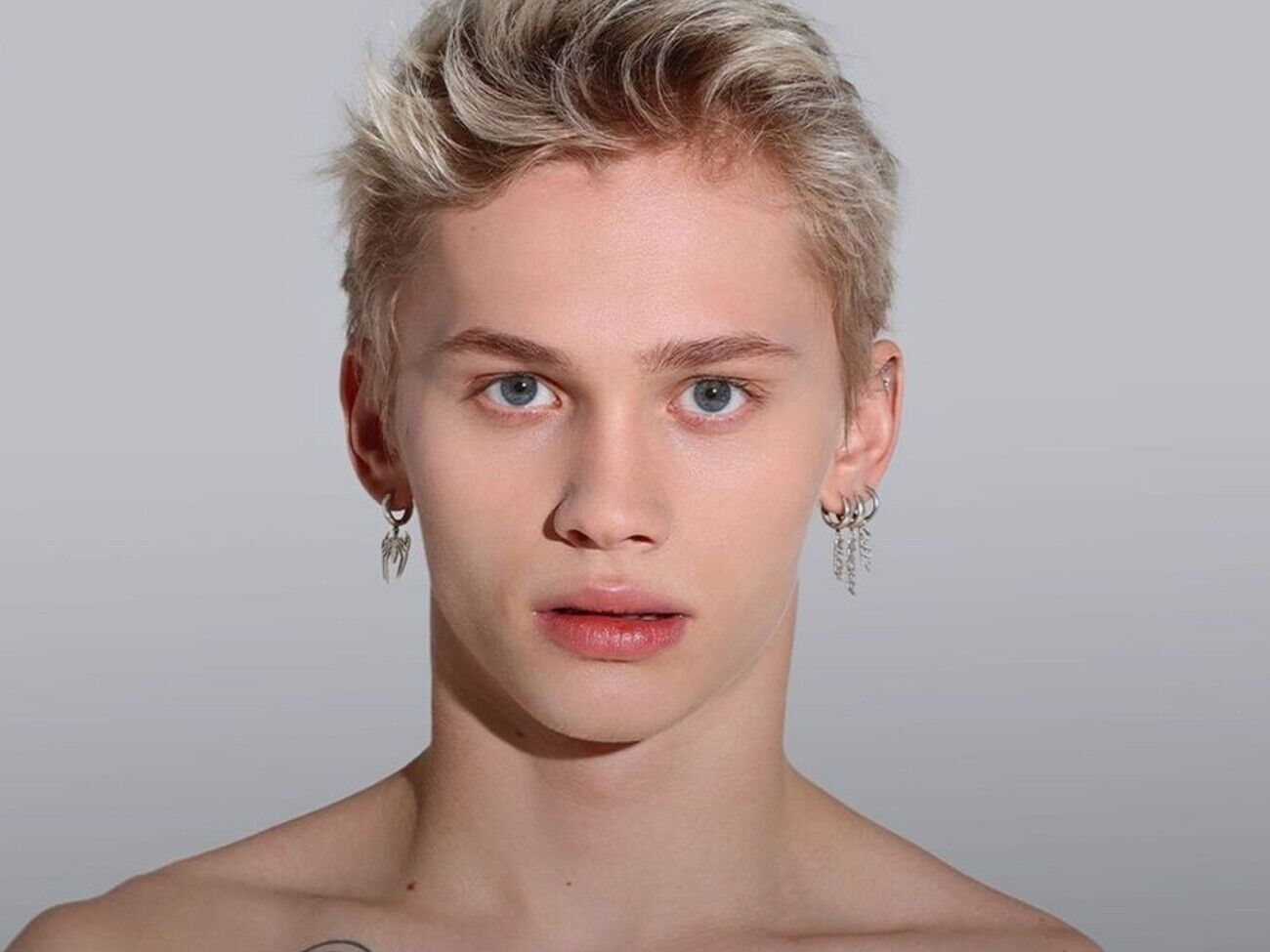 У вересні Мілохін повернувся у Росію, але відразу ж покинув її