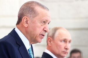 По итогам переговоров с Путиным 4 сентября Эрдоган заявил, что "на горизонте нет обнадеживающей перспективы на мир" в Украине