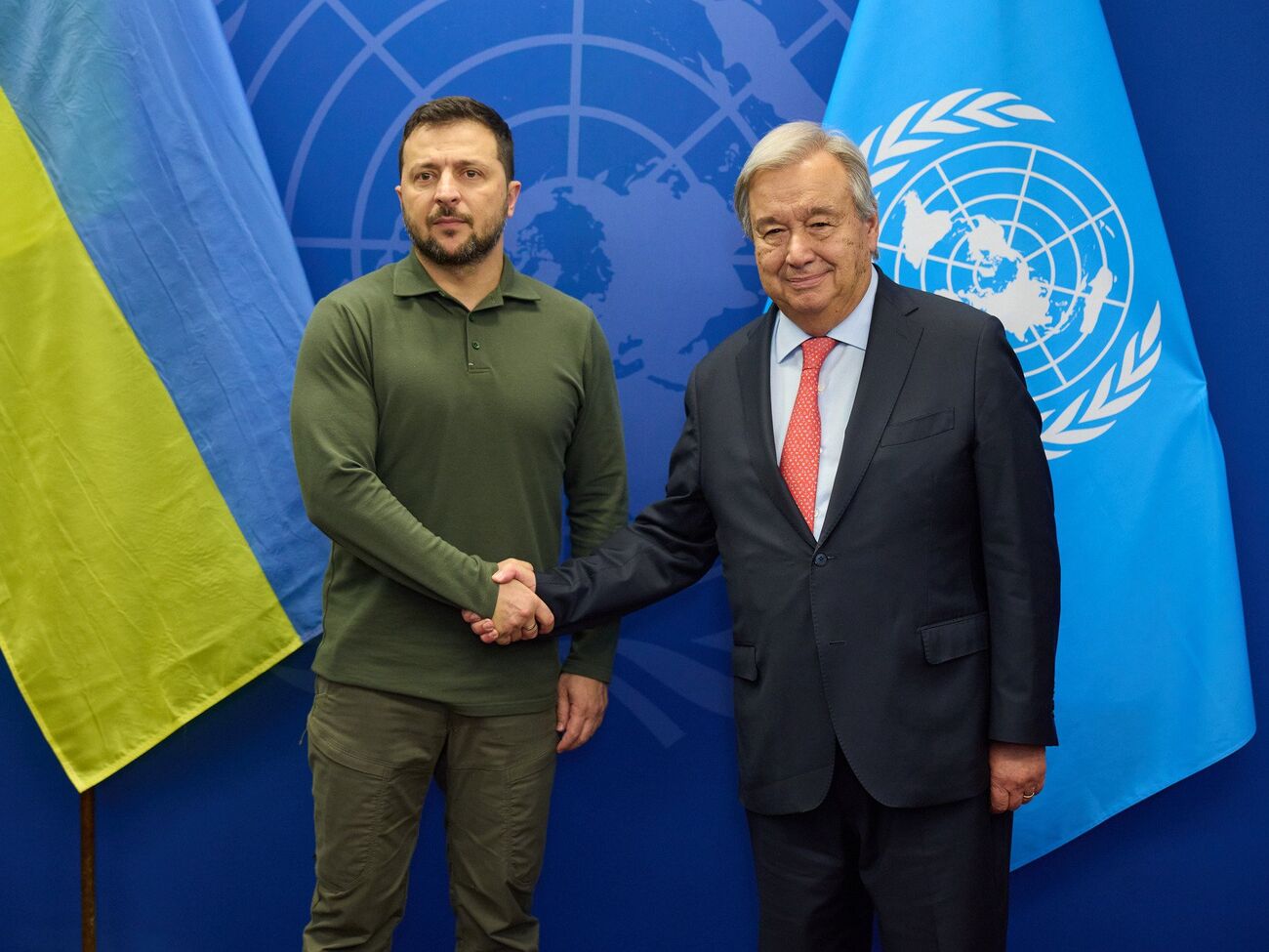 Зеленский поблагодарил Гутерриша за поддержку усилий Украины по обеспечению стабильности продовольственных рынков, отметили в ОПУ