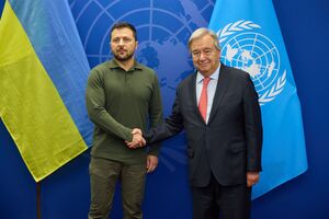 Зеленский поблагодарил Гутерриша за поддержку усилий Украины по обеспечению стабильности продовольственных рынков, отметили в ОПУ