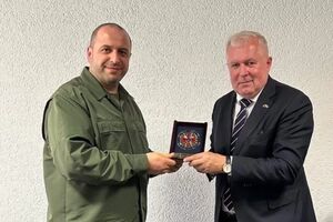Анушаускас представил пакет помощи от Литвы после первой встречи с новым министром обороны Украины Умеровым