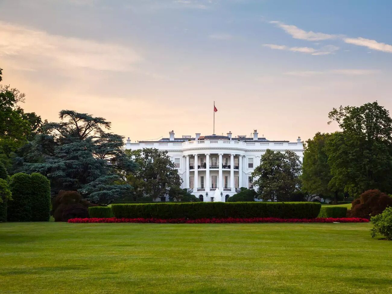 В администрации президента США призвали "преследовать и выносить решения по делам о коррупции, независимо от того, куда они ведут"