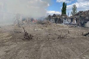 Оккупанты обстреляли авиабомбами Отрадокаменку около полудня
