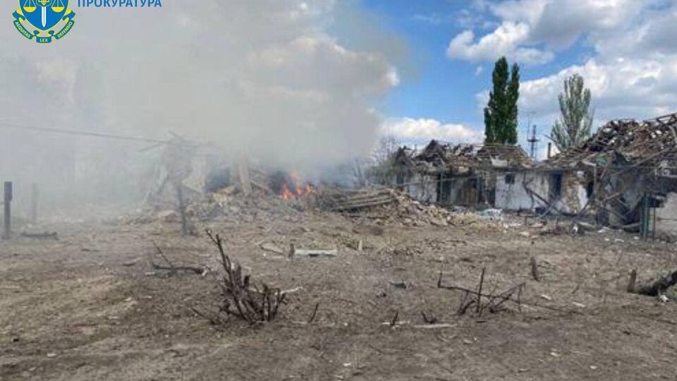 Оккупанты обстреляли авиабомбами Отрадокаменку около полудня