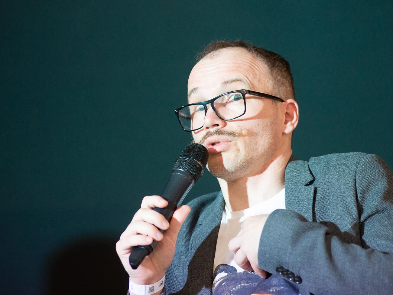 Условно завтра в огромном масштабе имплементировать возможность экстрадиции в Украину уклонистов было бы невозможно, подчеркнул Малюська