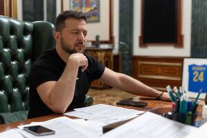 Зеленський наголосив, що, якщо Україна не отримає від США далекобійних ракет, це призведе "до великих жертв"