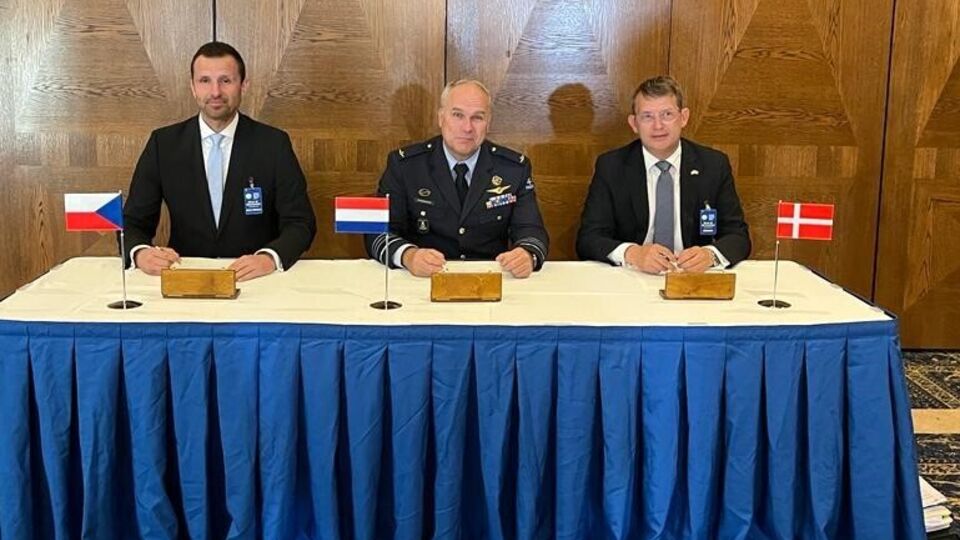 Представники Чехії, Нідерландів і Данії домовилися про військову допомогу Україні