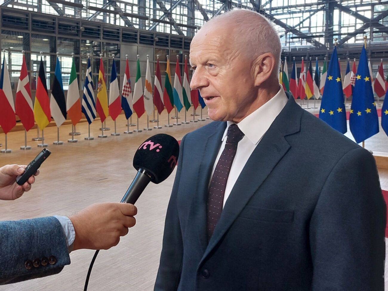 Біреш у Брюсселі висловив свою незгоду з тим, що Єврокомісія не продовжила заборони на імпорт українського зерна