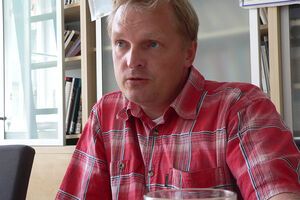 Лемешкін вимагав певного верстання, щоб у статті можна було прочитати послання