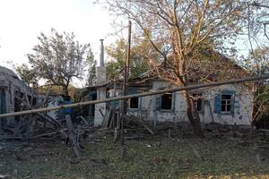 Росіяни вдарили 240-мм активно-реактивною міною 3Ф2 системи 2С4 "Тюльпан" по місту Торецьку та його околицях, зазначили в Донецькій обласній прокуратурі