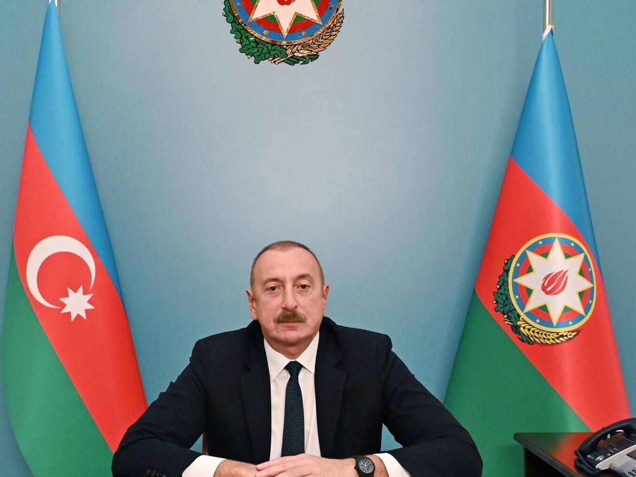 Военные Азербайджана добились "значительных успехов" в Нагорном Карабахе "на всех направлениях", отметил Алиев