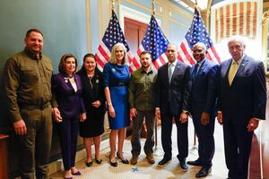 Полная победа Украины в войне "все ближе", сказал Зеленский американским законодателям