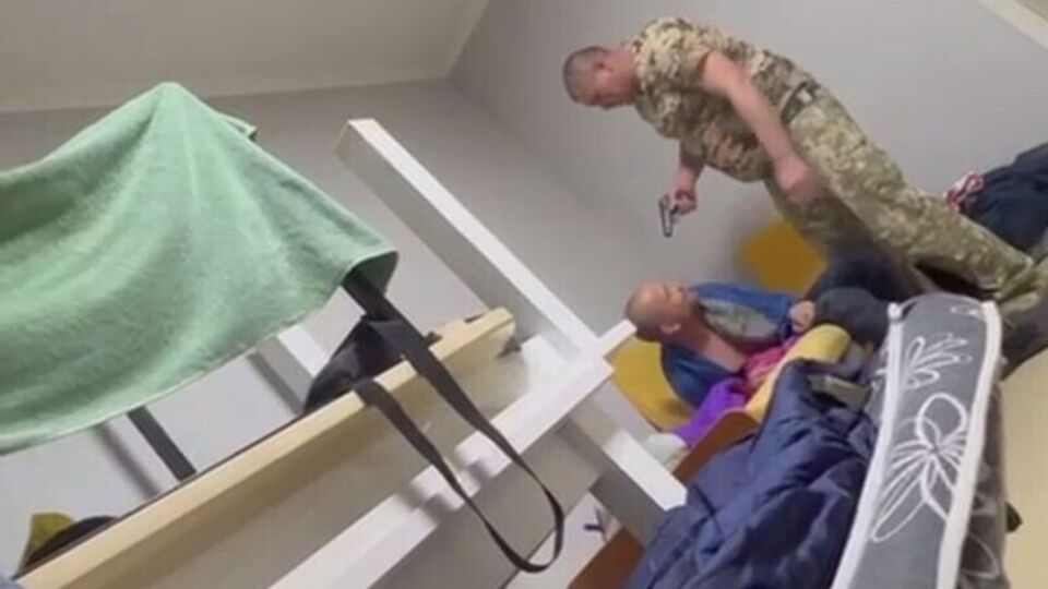 Следствие считает, что в ТЦК незаконно удерживали и пытали двух мужчин – жителя Харькова и Кривого Рога