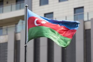 Власти Азербайджана в скором времени планируют обеспечить поставки топлива в Карабах