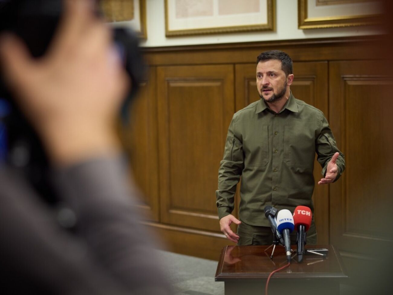 Зеленський зазначив, що під час візиту до столиці США він провів низку важливих зустрічей і "відвертих розмов" з американськими конгресменами