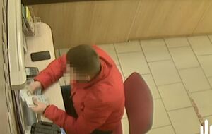 Офіцер продавав техніку через інтернет і здавав у місцеві ломбарди, вважають правоохоронці