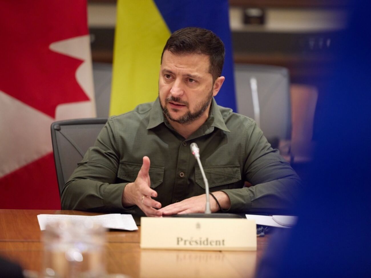 В Україні, на жаль, немає онлайн-голосувань, зазначив Зеленський