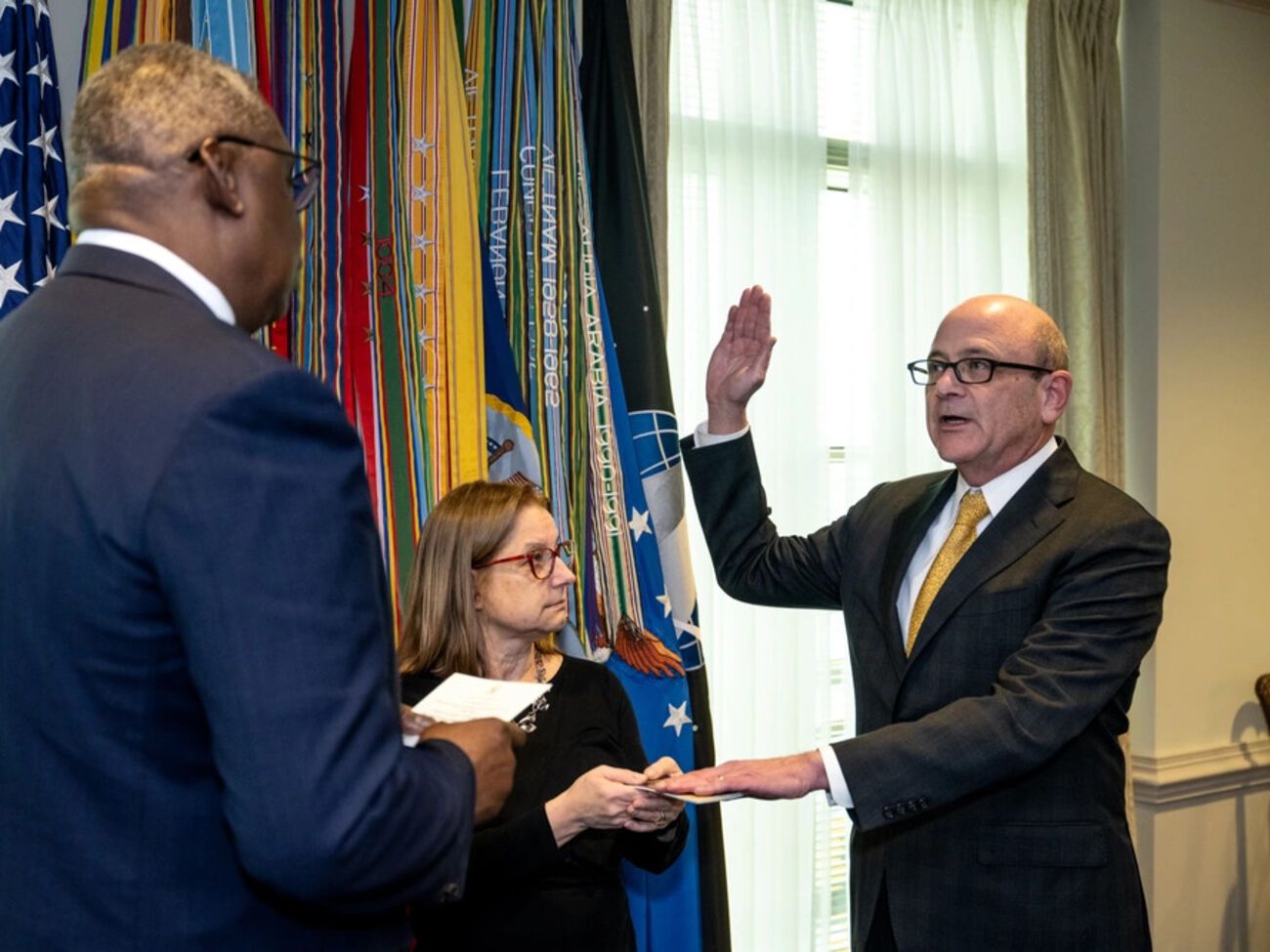 Назначение вступит в силу 18 октября