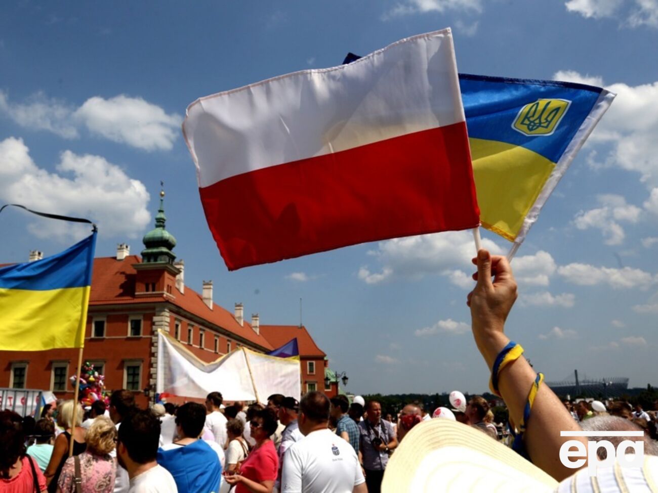 Противоречия между союзниками могут привести к разрыву единства коалиции, которая помогает Украине, считает источник