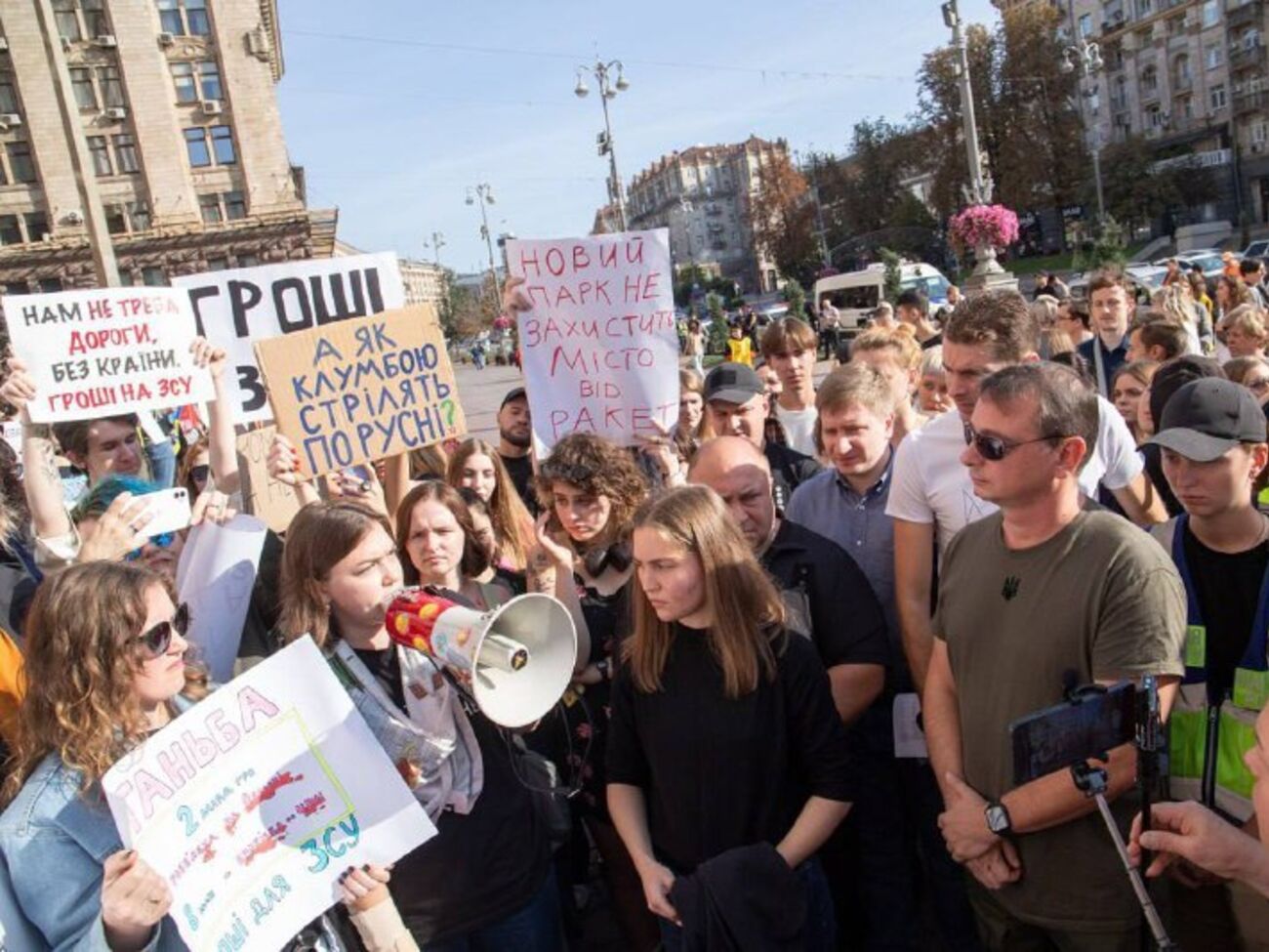 Активисты собираются вторые выходные подряд
