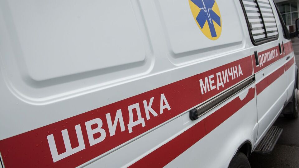 Пострадавшего мужчину забрали в больницу