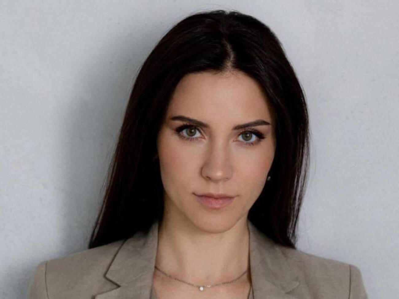 Ни Курков, ни Даниил Яневский не сражались за свою страну в условиях самой страшной в истории человечества осады. Боевики культурных фронтов спят на свежей постели европейских отелей