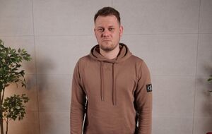 Россия воюет с супермаркетами, зернохранилищами, храмами и гостиницами, в то время как ВСУ точно бьют по штабам, командным пунктам и аэродромам