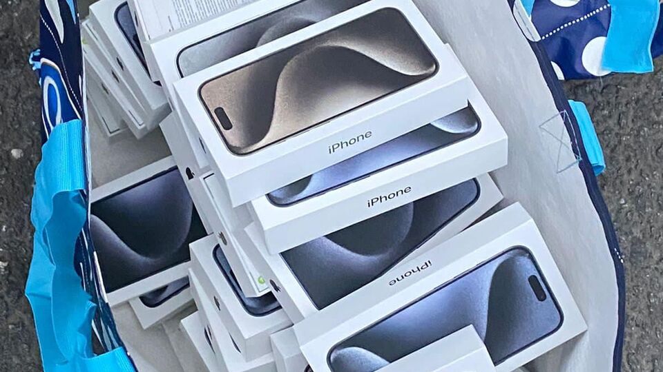 Вартість смартфонів, які незаконно намагалися ввезти в Україну, становить приблизно 2,8 млн грн