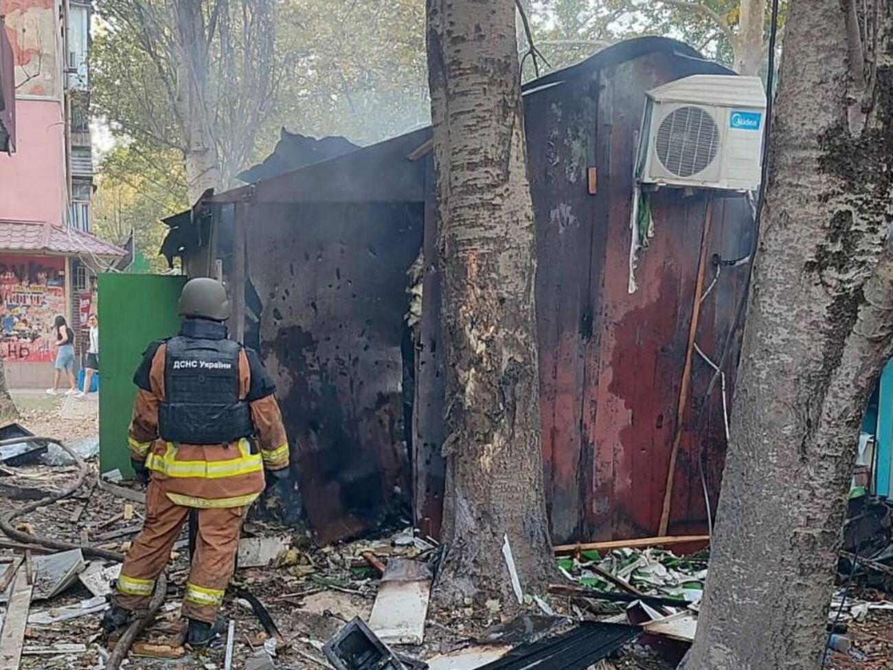 Унаслідок вечірнього обстрілу окупантами Херсона загинуло троє людей, стільки ж дістали поранення, повідомили в ОВА