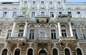 Из-за обстрела оккупантами в Одессе повреждено несколько исторических зданий, в том числе доходный дом Лерхе