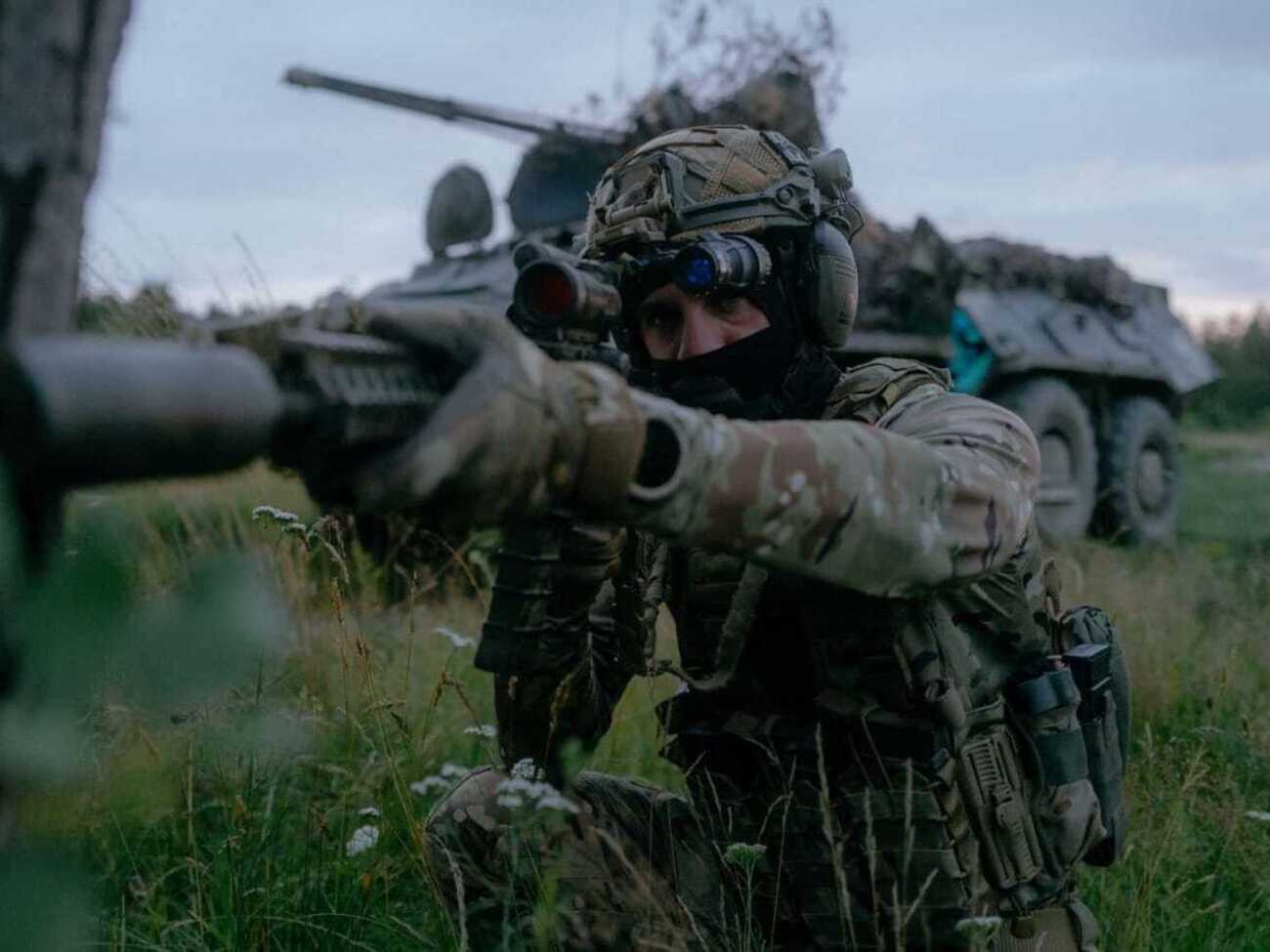 Українські військові знищують ворога й поступово звільняють окуповані території