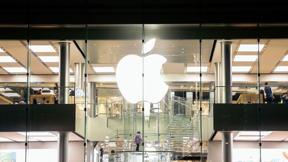 Apple в последнем обновлении добавила в переводчик на iPhone и iPad украинский язык