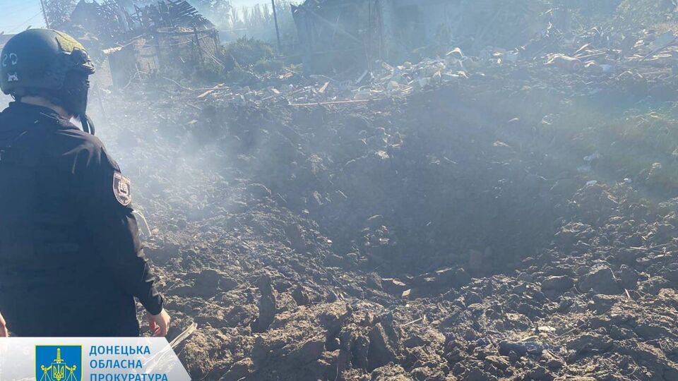 Унаслідок російської атаки в Донецькій області зруйновано й понівечено понад 20 приватних будинків, пошкоджено газогін і електромережі, зазначили в прокуратурі