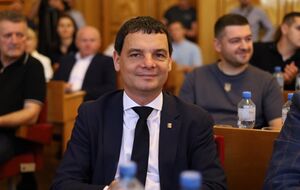 Голову облради обрали таємним голосуванням. Кандидатуру Сарая підтримало 55 депутатів