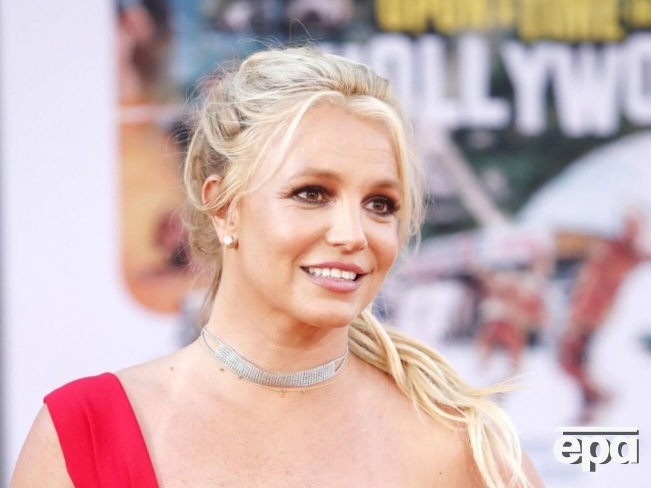 С сентября 2021 года Спирс живет без опеки своего отца