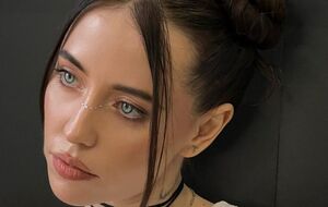 Дорофєєва зняла себе перед дзеркалом