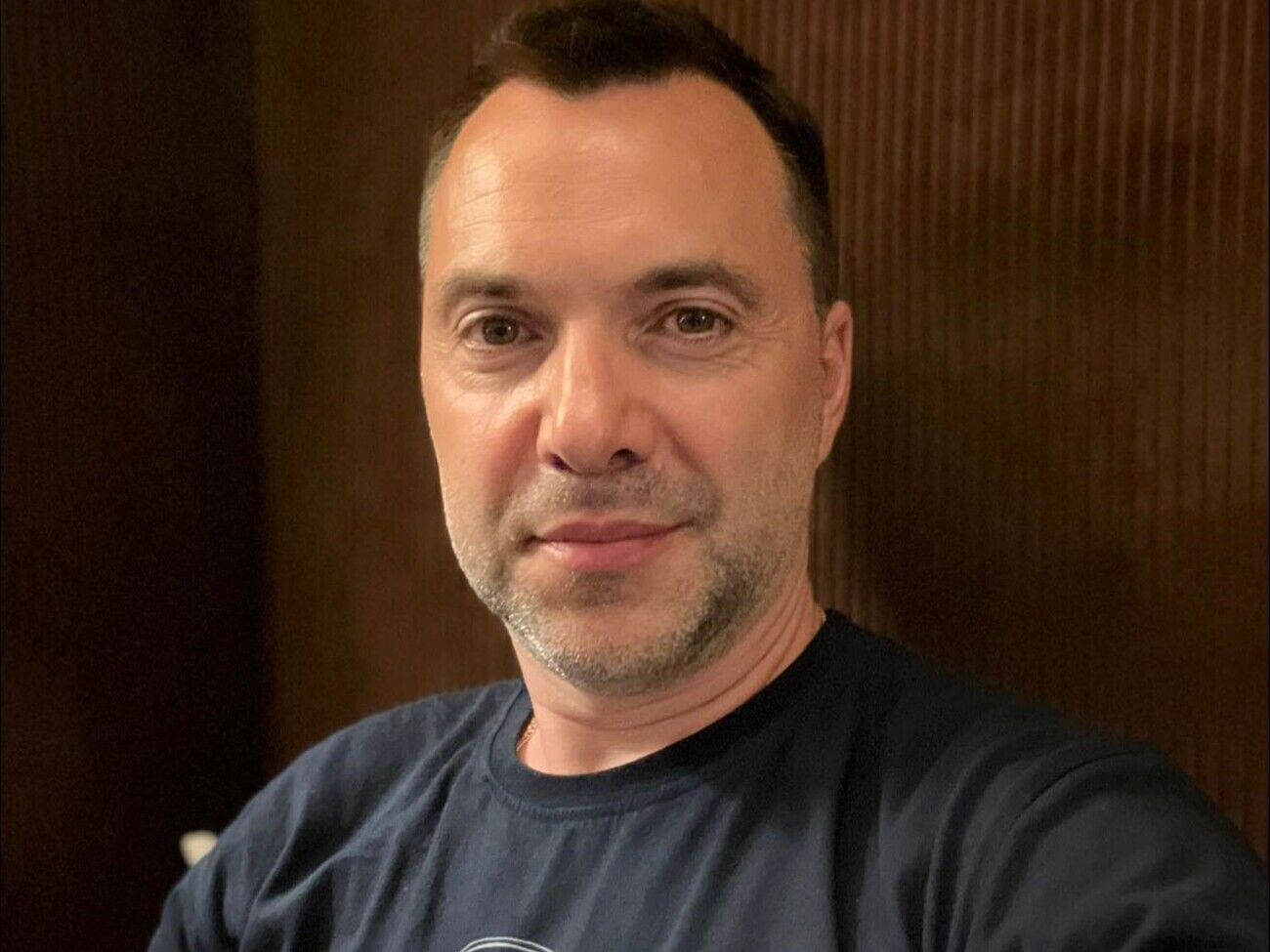 Арестович: Вот скажите, что хочется сделать с этими созданиями? Пpыдушить! Причем душить, не отпуская