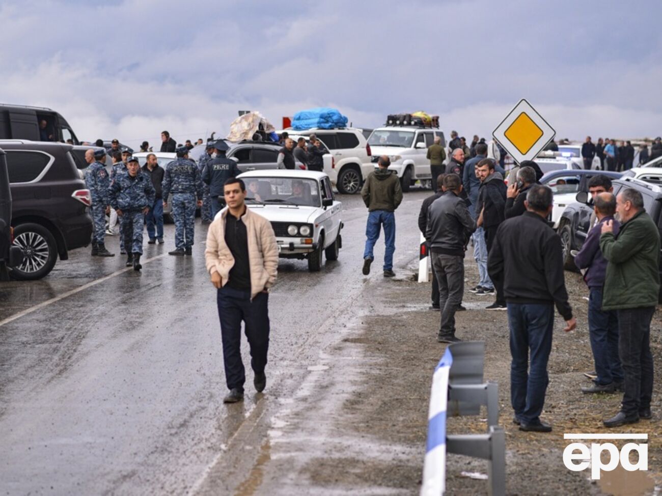 Армянам из Нагорного Карабаха предложили самим принять решение, оставаться ли на территории Азербайджана