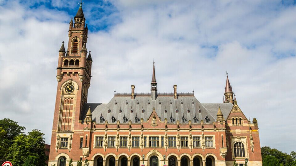 Справу про геноцид розглядає суд у Гаазі