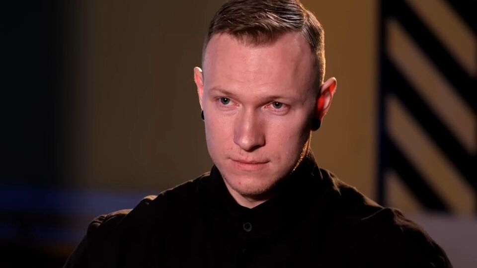 Суббота получил популярность в основном после запуска шоу "Подкаст терапия" в YouTube