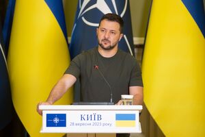 Зеленский подчеркнул, что Украина использует все законные меры для возвращения контроля над всей своей территорией