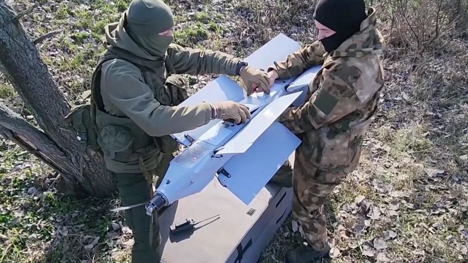 Оккупанты, по данным СМИ, могли модернизировать свои "Ланцеты", теперь они летают на большие расстояния