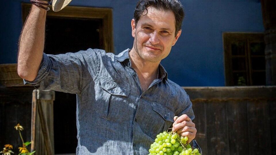 Сеітаблаєв не розповідав, де й коли познайомився зі своєю новою обраницею