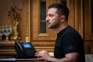Зеленский сообщил, что 3 сентября провел "обстоятельные переговоры" с Макроном
